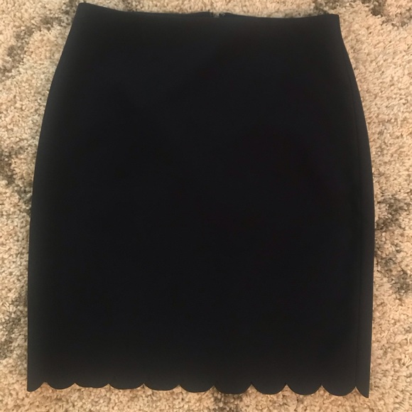 Banana Republic Navy Scallop Skirt - Picture 2 of 3